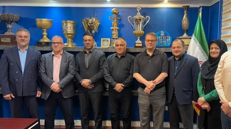 امضای مدیر مستعفی در اسناد مالی استقلال؛ پاسخ مدیران چیست؟ امضای مدیر مستعفی در اسناد مالی استقلال؛ پاسخ مدیران چیست؟