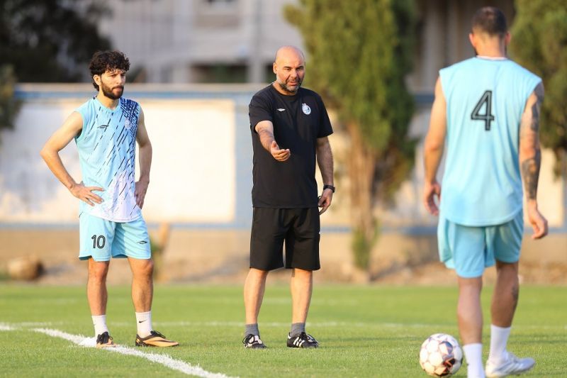 بحران هافبک وسط در استقلال بحران هافبک وسط در استقلال