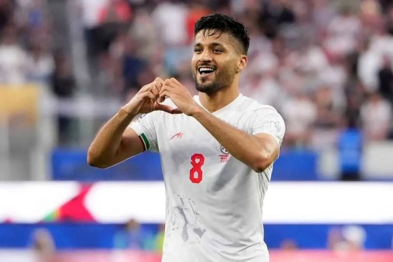پرسپولیس برای محبی، حاضر بود سقف را بشکافد! پرسپولیس برای محبی، حاضر بود سقف را بشکافد!