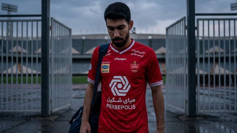 مروری بر ستارههایی که در پیراهن پرسپولیس ناکام بودند؛ از ساسان ... مروری بر ستارههایی که در پیراهن پرسپولیس ناکام بودند؛ از ساسان ...