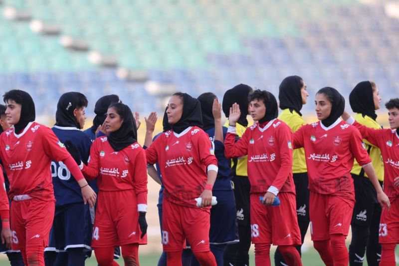 لیست مازاد بلندبالا در انتظار زنان پرسپولیس لیست مازاد بلندبالا در انتظار زنان پرسپولیس