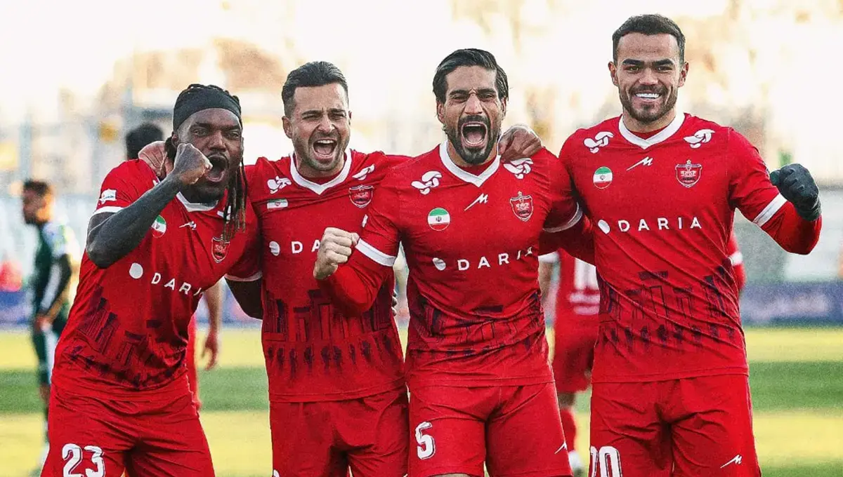 پرسپولیس با برد اقتصادی به صدر جدول لیگ برتر صعود کرد؛ درخشش بیفوما در دقیقه ۳ پرسپولیس با برد اقتصادی به صدر جدول لیگ برتر صعود کرد؛ درخشش بیفوما در دقیقه ۳